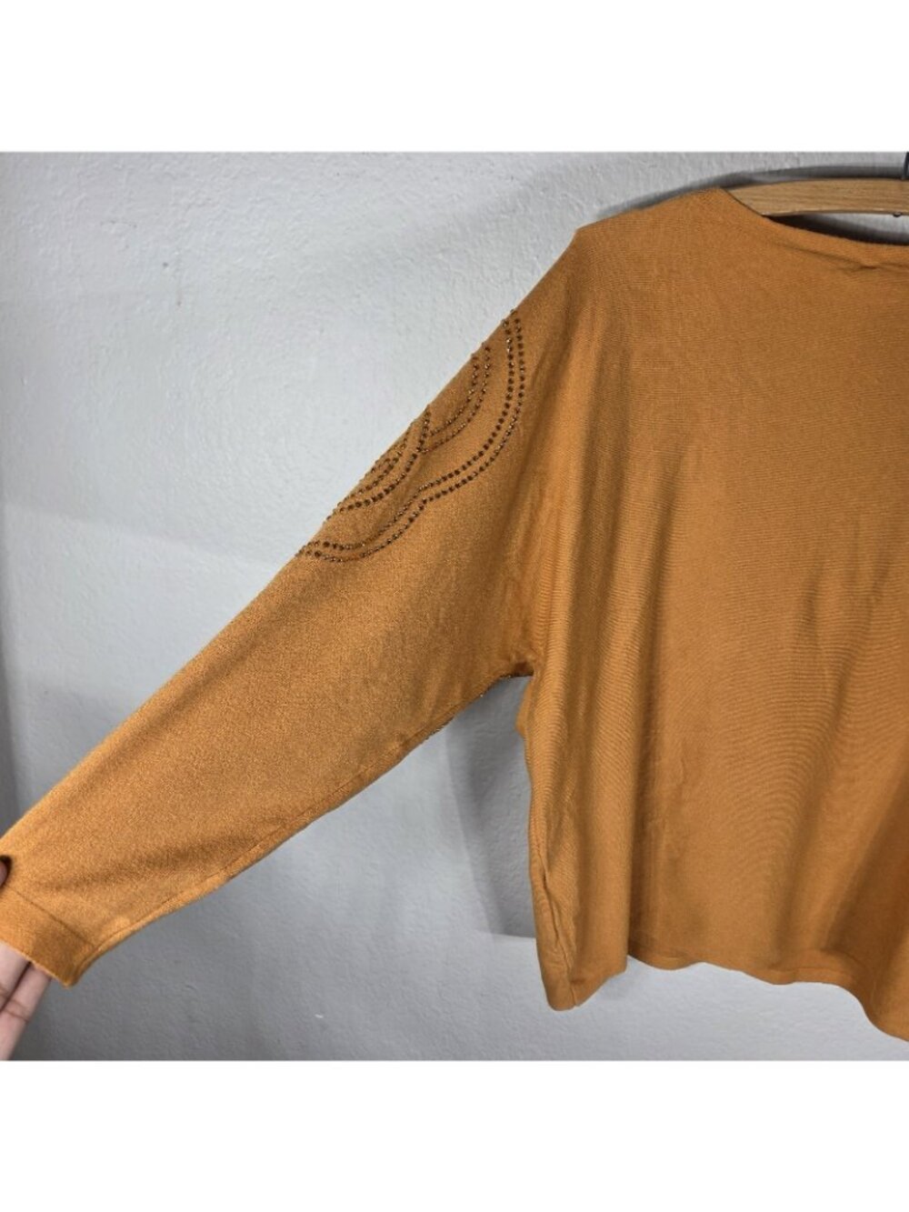 Liv Milano Mustard Yellow Embellished Pullover Dolman Sleeve Sweater Size L - Picture 11 of 16